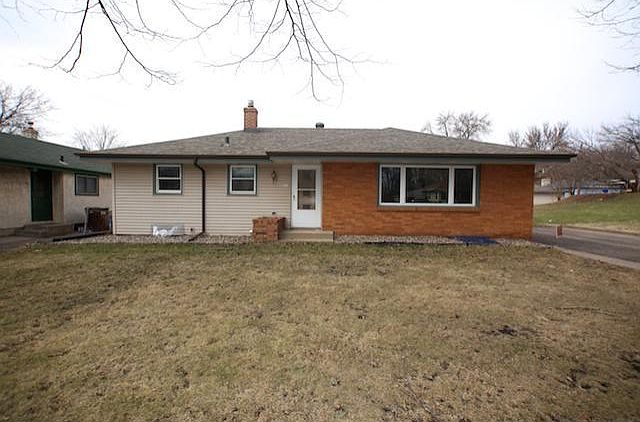 1st image of 421 Nebraska Ave E