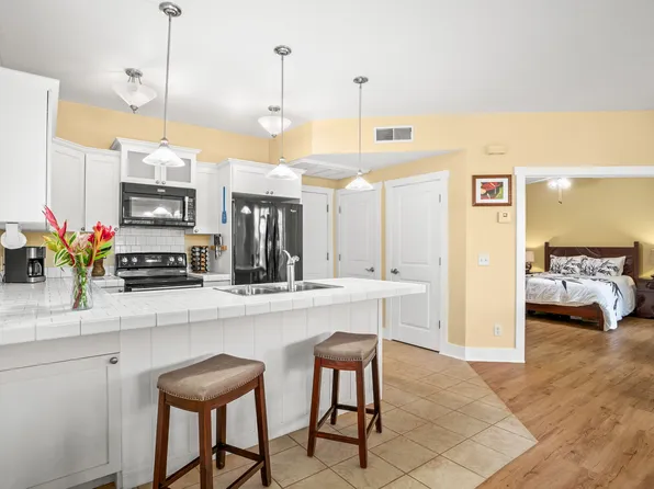 4771 Pepelani Loop APT 411, Princeville, HI 96722