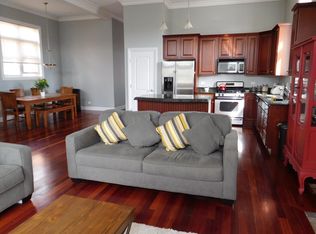 3644 N Fremont St, Chicago, IL 60613