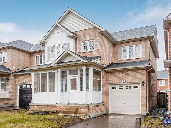 2nd image of 5 Forest Valley Rd