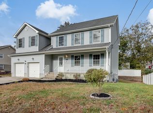 416 Halliard Ave, Beachwood, NJ 08722