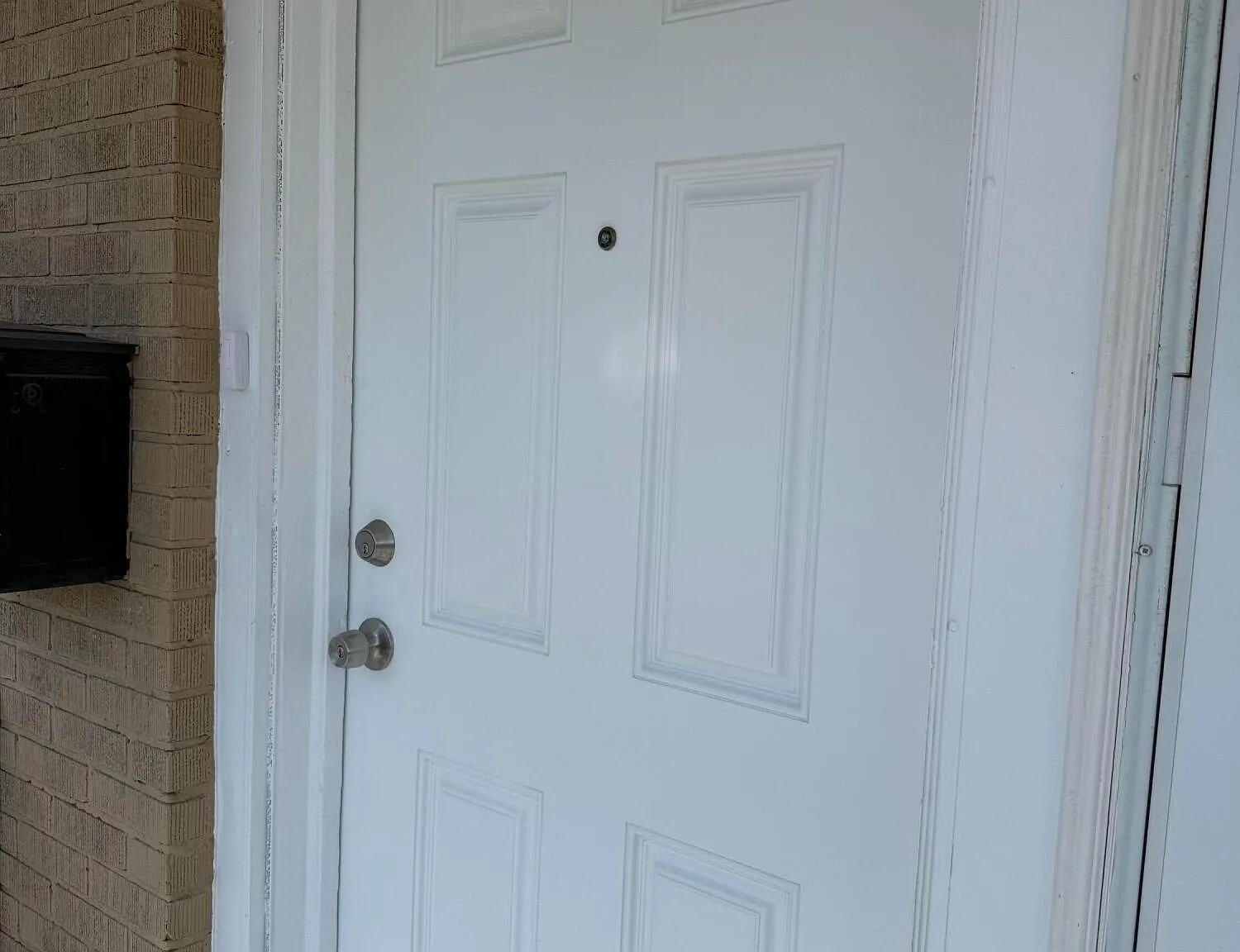 3 bed, 2527 sqft, $4,500 — Photo 3