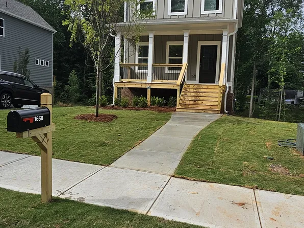 1658 Eagle Dr, Woodstock, GA 30189