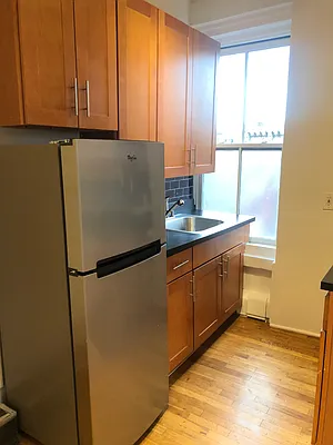 Rented by Waverly Realty Associates | media 37