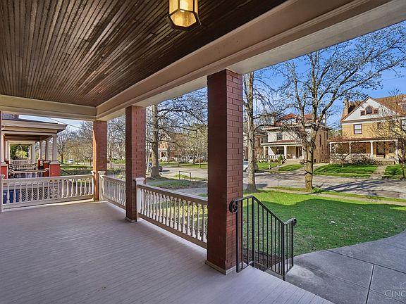 3rd image of 3548 Mooney Ave