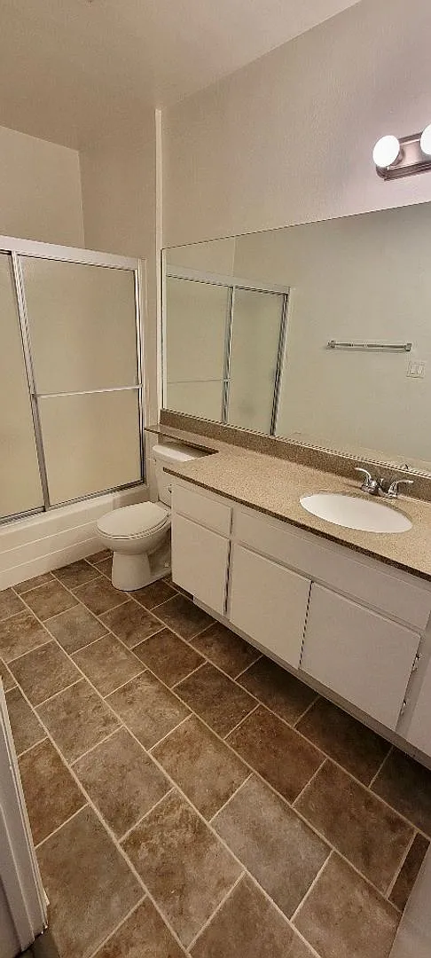 15222 Magnolia Blvd — Photo 3