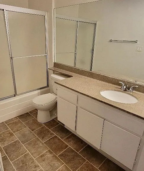15222 Magnolia Blvd — Photo 3