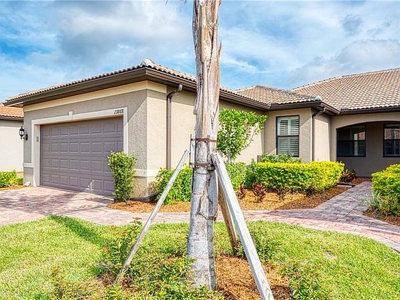 2nd image of 13868 Alafaya St