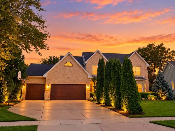 2141 Burnham Ct, Algonquin, IL 60102