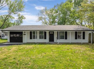 15 Boles Ave, Wentzville, MO 63385
