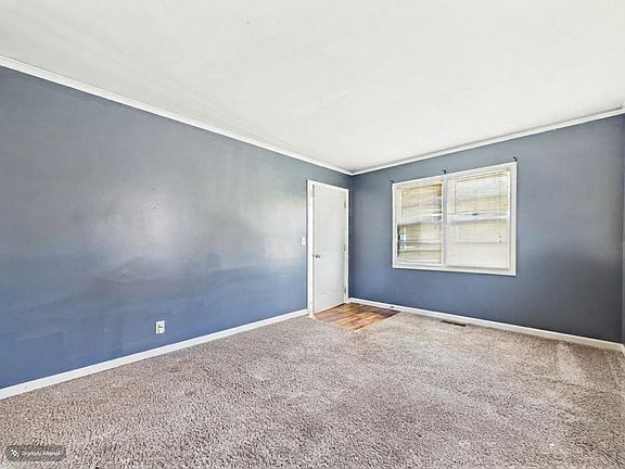 2nd image of 517 & 521 E 3rd St