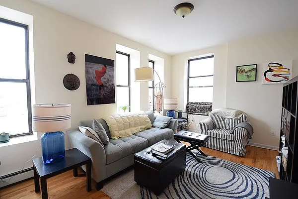 Rented by Rolling Stone Realty LLC | media 43