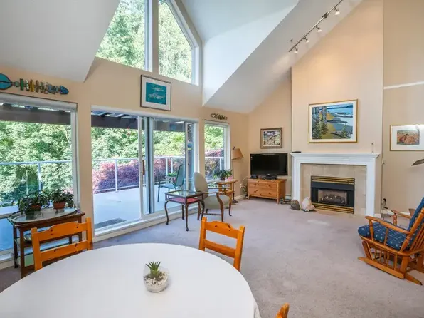 1120 Tsatsu Shores Dr #323, Delta, BC V4M 2K2