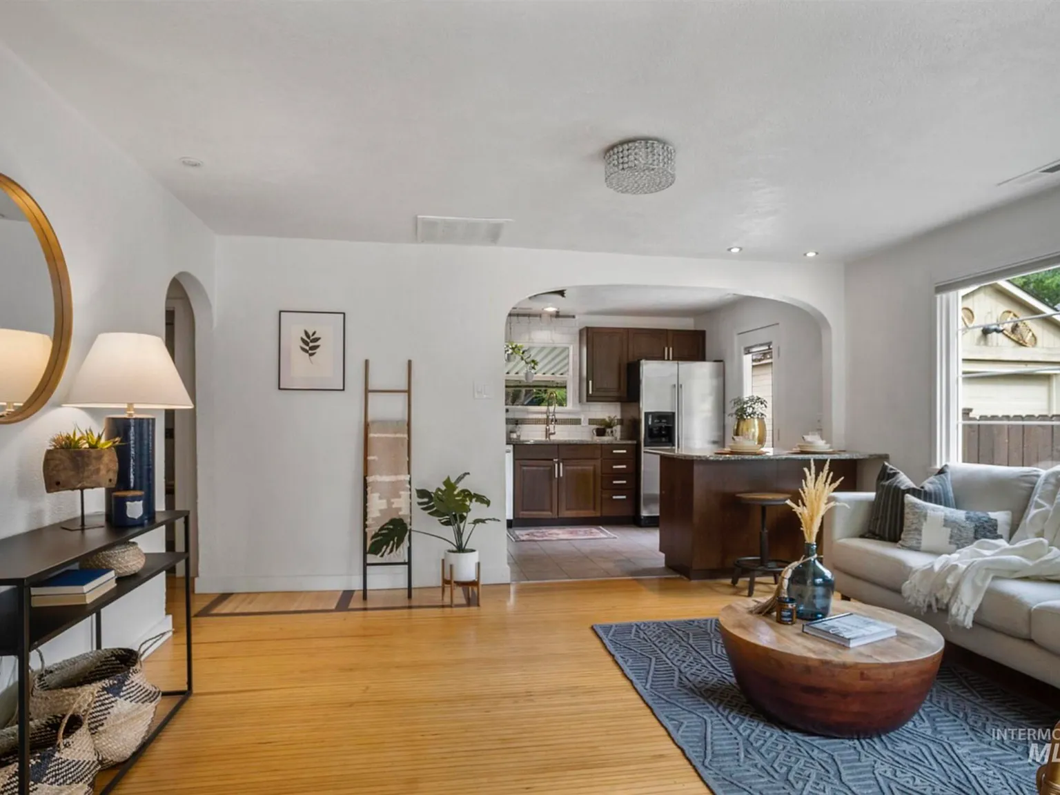 2 bed, 960 sqft, $2,100 — Photo 4