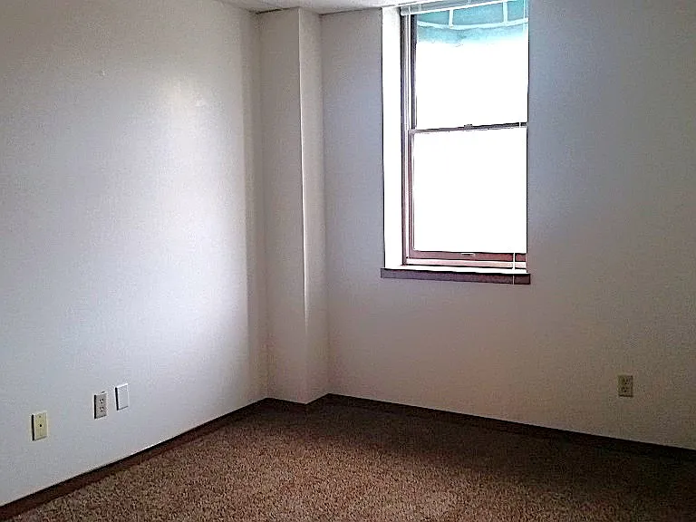 111 1/2 N Main St #2 — Photo 5