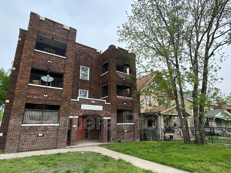 1st image of 3000 E Linwood Blvd Unit 1SE