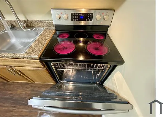 1 bed, 800 sqft, $1,500 — Photo 3