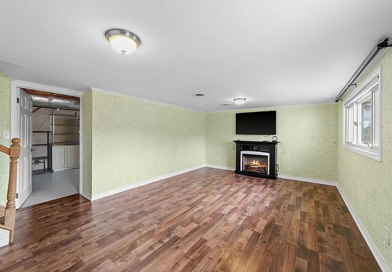 10055 Concord Ct — Photo 19