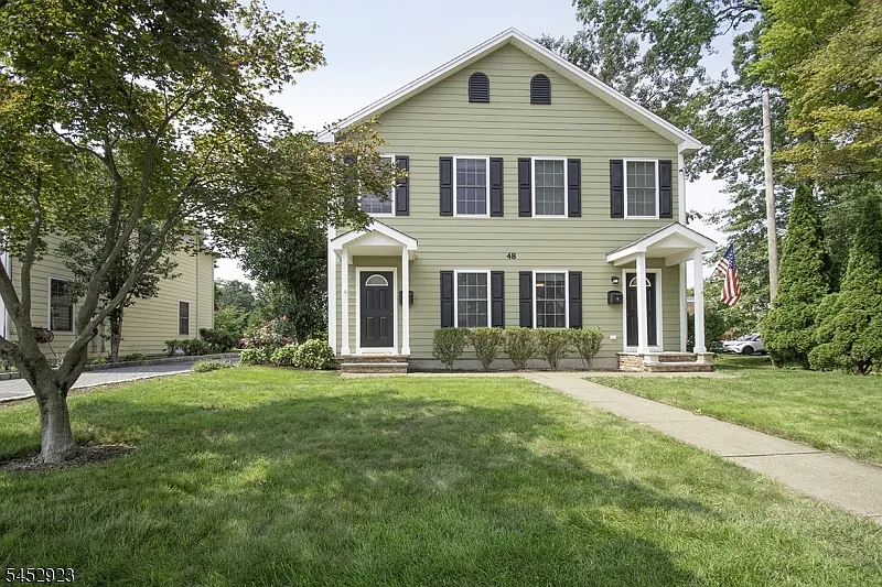 3 bed, 1.5 bath, $4,700 — Photo 2