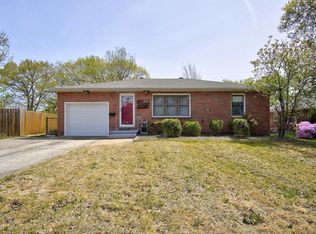 214 Hy Vista Dr, Alton, IL 62002