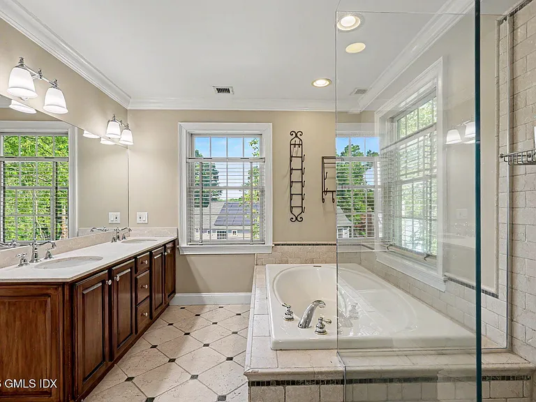4 Sickle Bar Ln — Photo 22