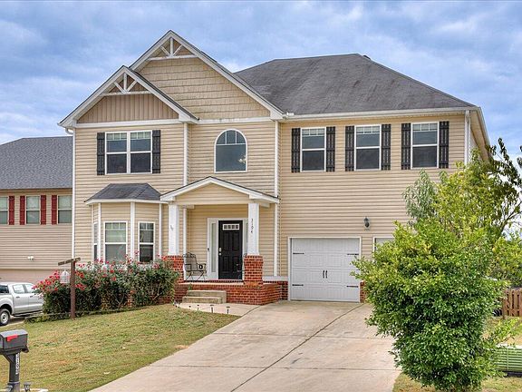 3rd image of 3194 Waverly Lane