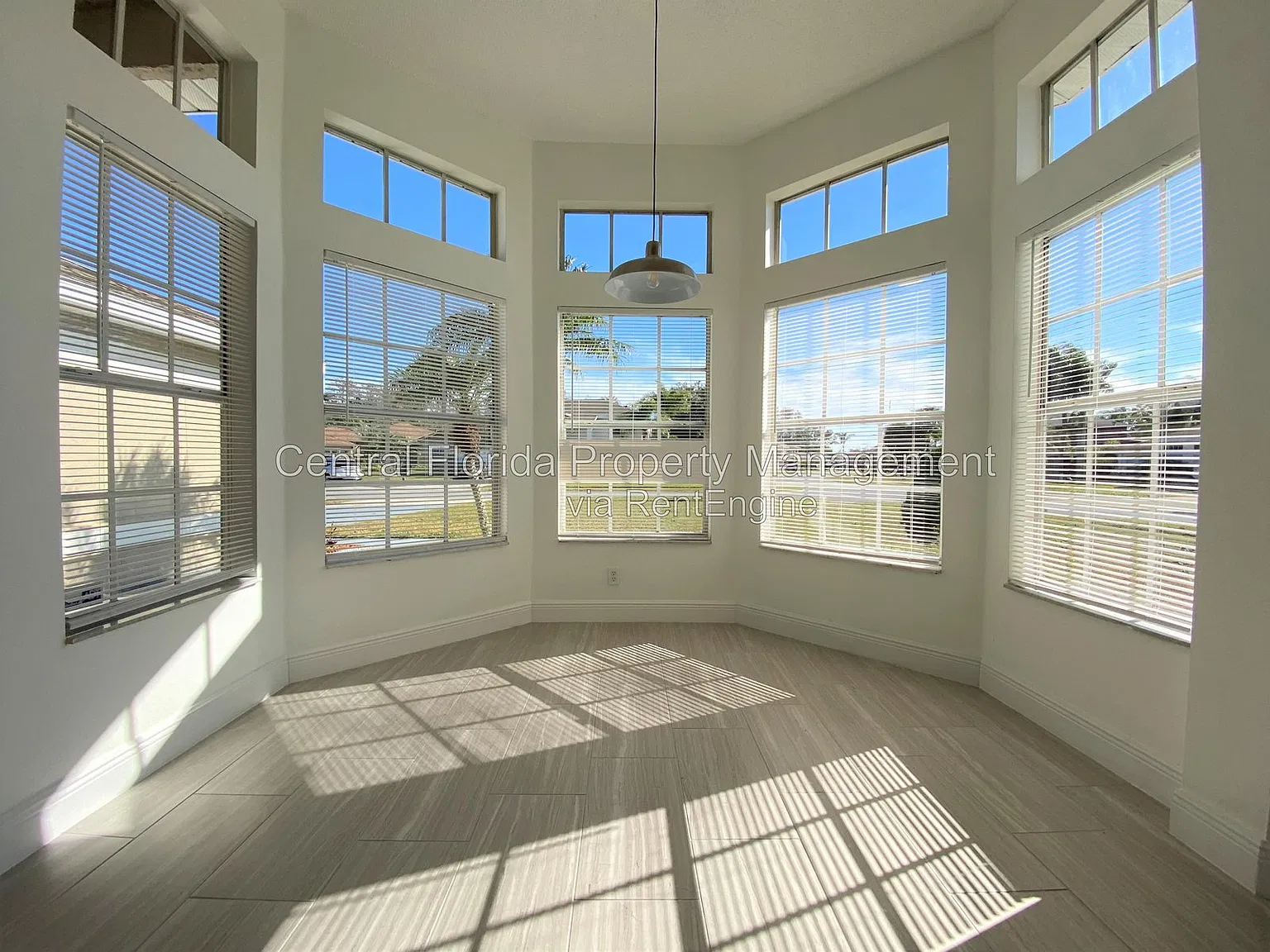 3 bed, 2.5 bath, 1870 sqft, $2,249 — Photo 4