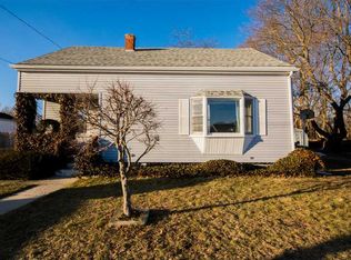 96 Beech Ave, Tiverton, RI 02878