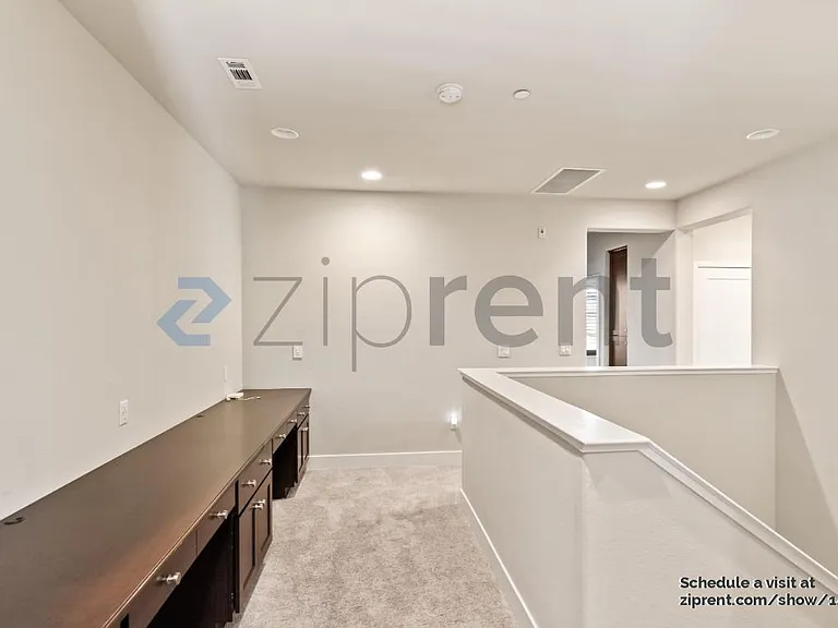 7 Rogers Ln — Photo 11