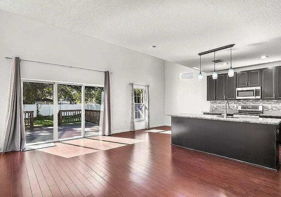 Kitchen Living room