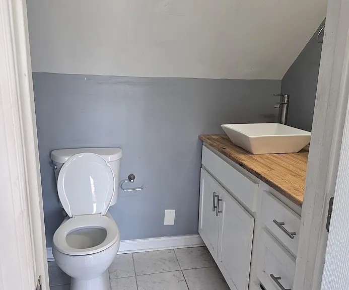 504 Homestead Ave #2 — Photo 7