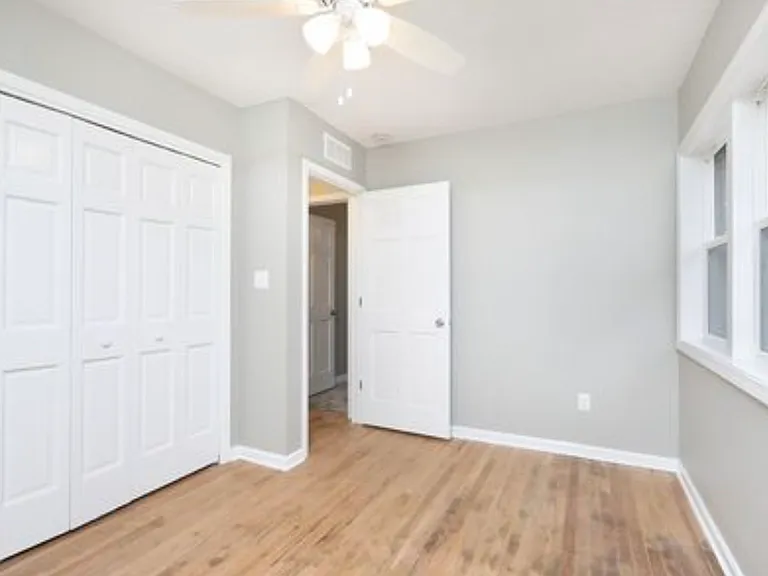 212 Thornton Ave — Photo 25