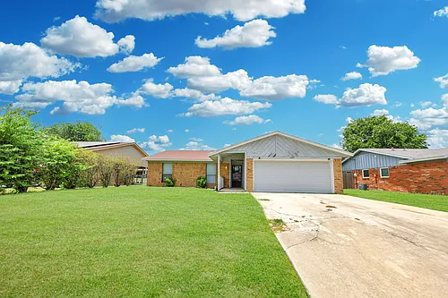 1709 Moonlight Dr Photo 1