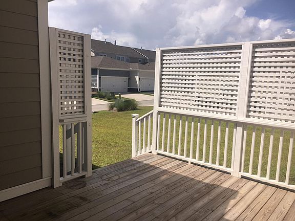 4th image of 1393 Fox Creek Ln