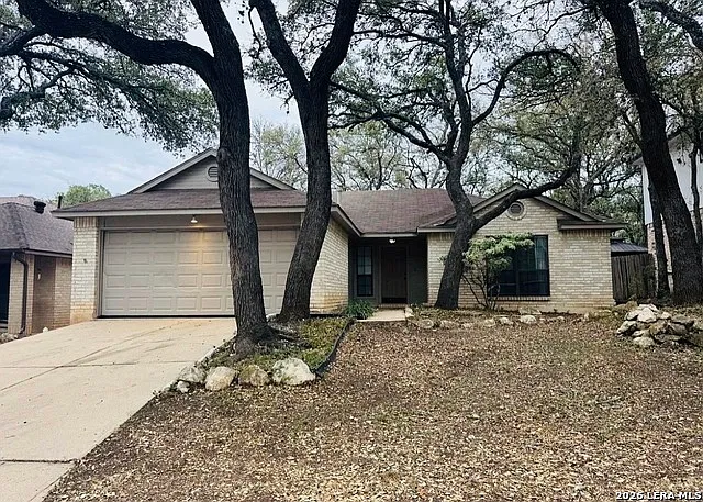 3 bed, 2.0 bath, 1385 sqft, $1,675 — Photo 1