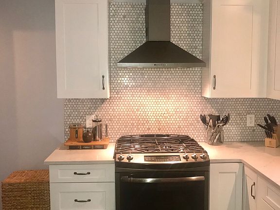 Kitchen-Slate appliances