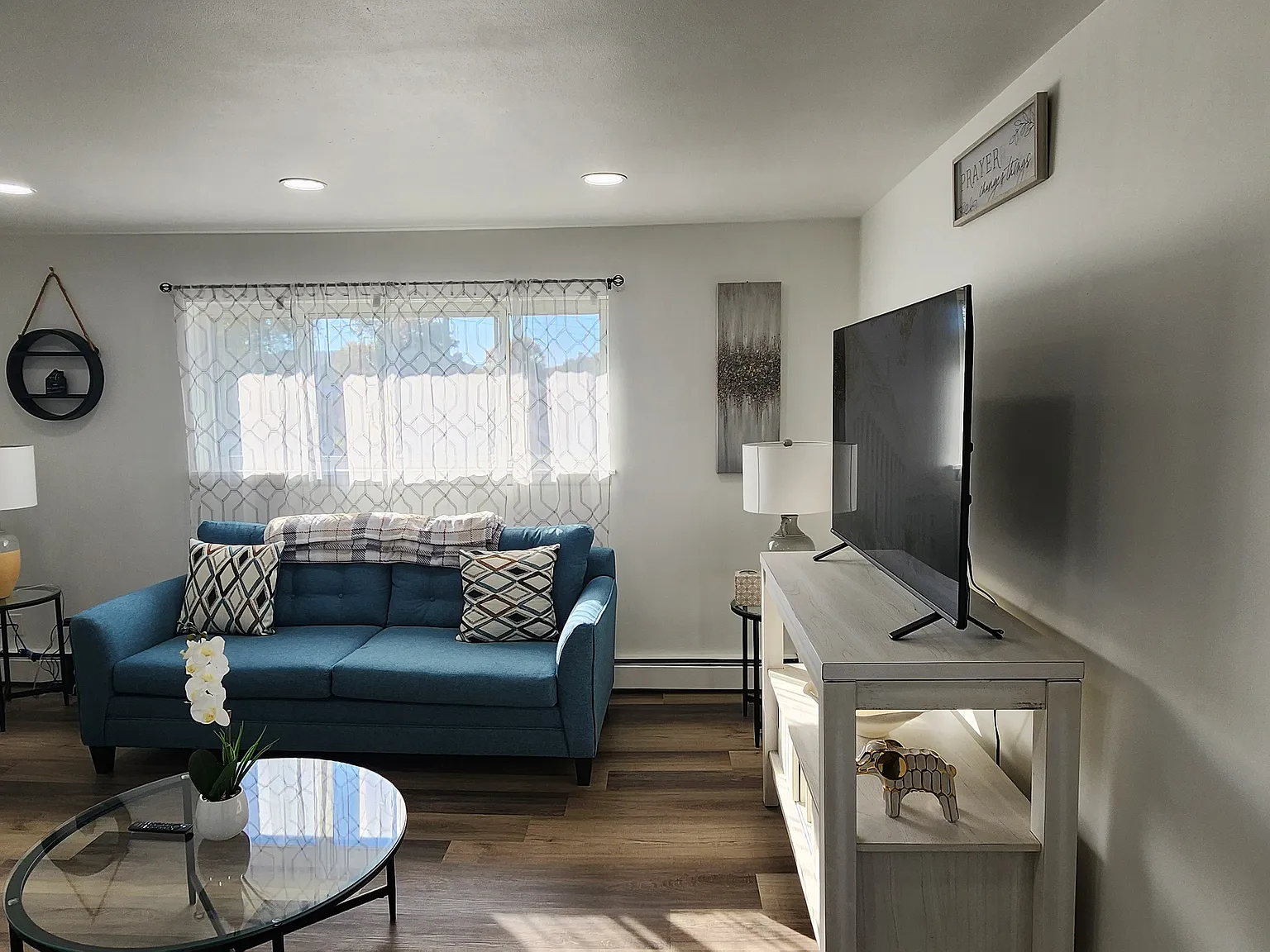 2 bed, 1100 sqft, $1,875 — Photo 4