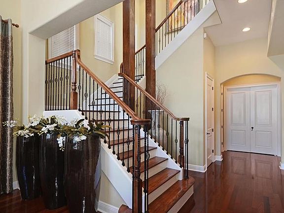 2nd image of 4906 Carranza Ct
