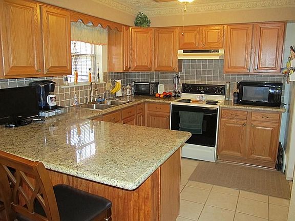 3rd image of 1513 Wilson Dr