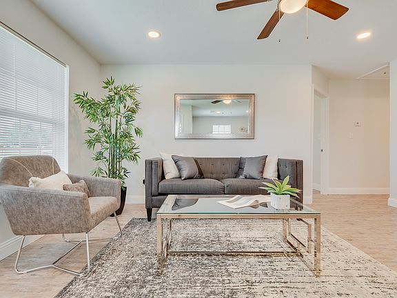 4th image of 380 Railroad Ave