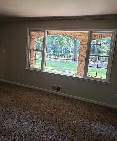 5649 Roberts Dr — Photo 5
