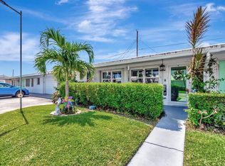 722 Ridge Rd APT 9, Lantana, FL 33462