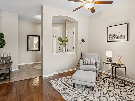 3rd image of 1223 Townes Cir