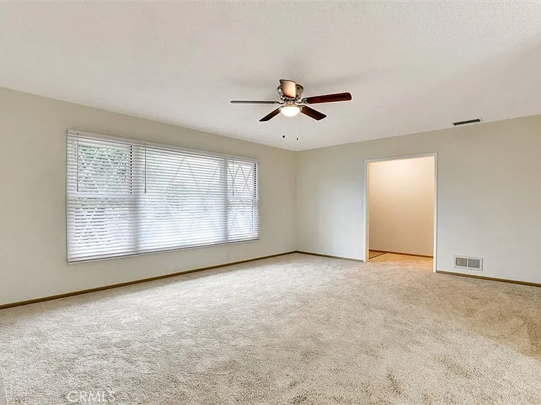 13002 Olympia Way — Photo 8