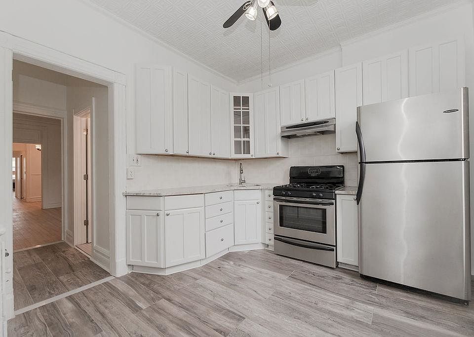 1st image of 380 Baldwin Ave APT 3L