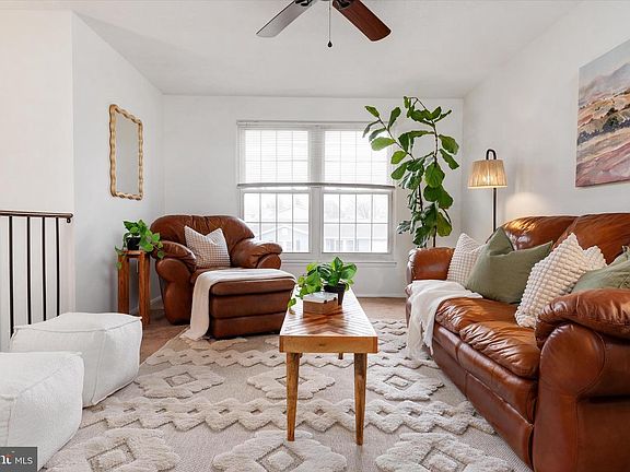 3rd image of 2505 Symphony Ln