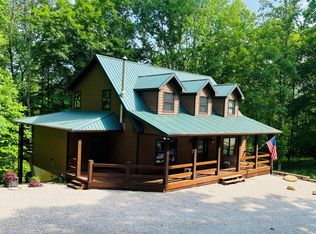 369 Stephens Cove Rd, Byrdstown, TN 38549