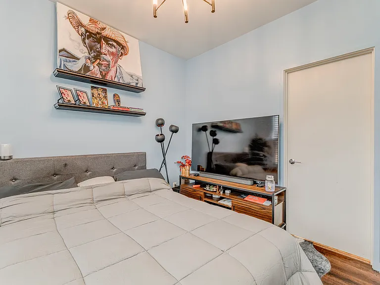 225 Crumley St SW — Photo 5