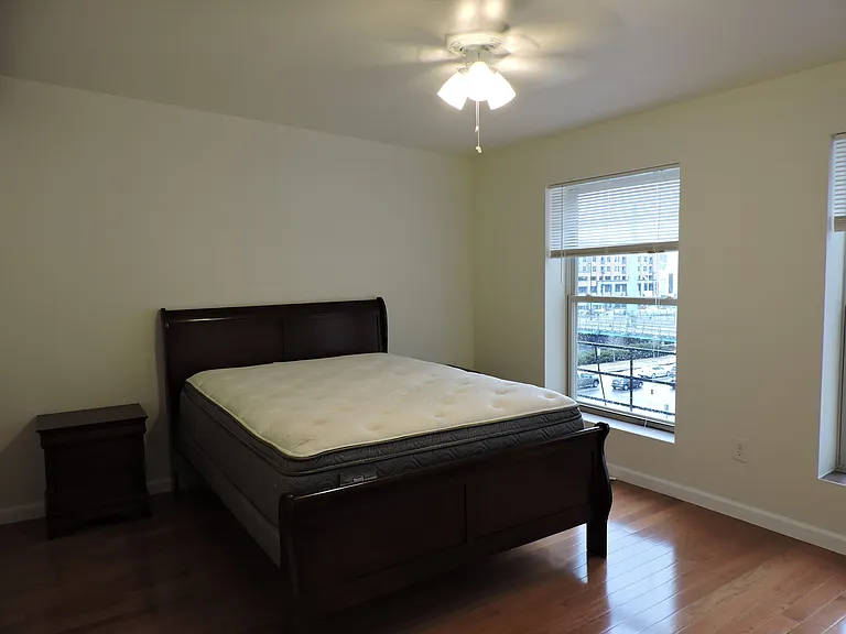 309 Sycamore Street Apartments — Photo 27