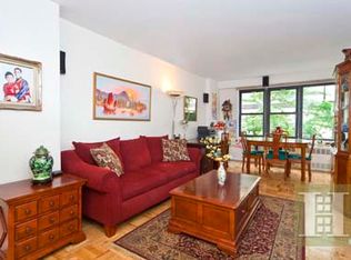 220 E 54th St APT 2E, New York, NY 10022